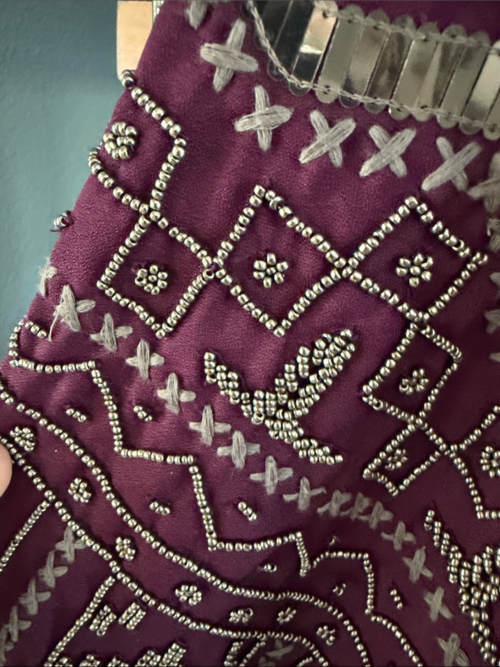 Chicos Women's Embroidered Sleeve Split-Neck Top - Plum size 8 ptp 21 - Picture 6 of 6